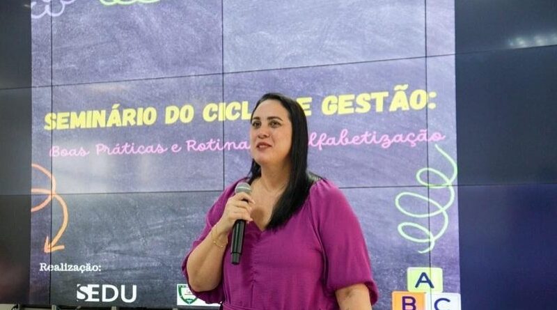 Avanços na Alfabetização: EMEFs Compartilham Experiências em Seminário