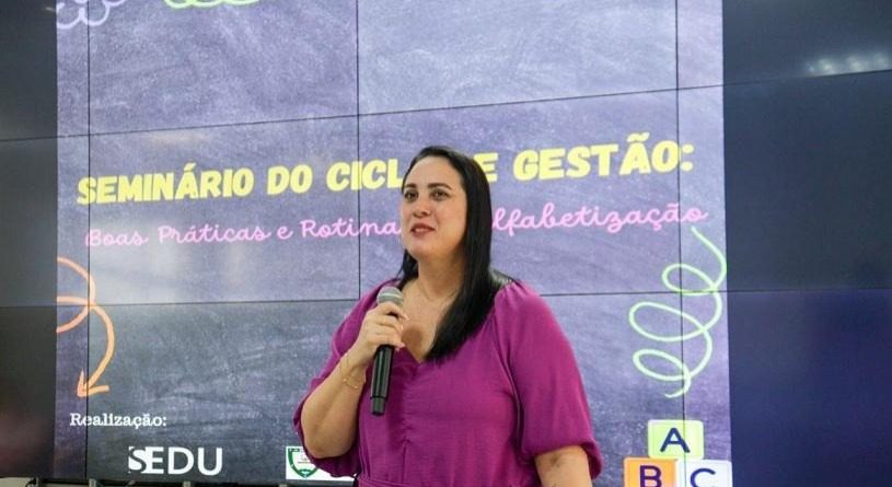 Avanços na Alfabetização: EMEFs Compartilham Experiências em Seminário