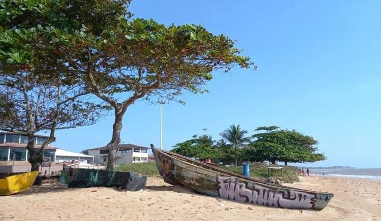 Litoral da Serra Apresenta 16 Locais Adequados para Banho de Mar, Segundo Relatório de Balneabilidade