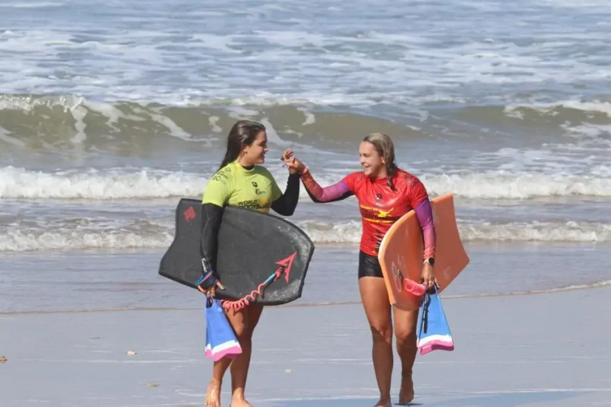 Wahine Bodyboarding Pro 2024 tem disputa inédita entre mãe e filha na categoria Profissional