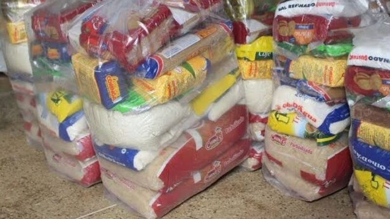 Seme entrega kits alimentação aos 43 mil estudantes da rede municipal