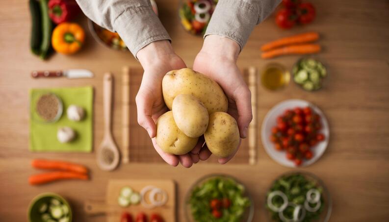 Prefeitura da Serra vai distribuir 65 mil kits de alimentação escolar com alimentos naturais