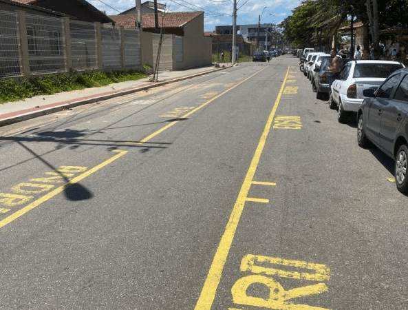 Nome de pessoas marcadas em vagas de estacionamento revoltam moradores de Jacaraípe, Prefeitura vai retirar