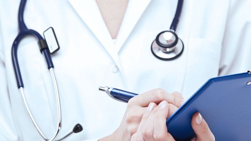 Serra prorroga prazo para contratação de médicos