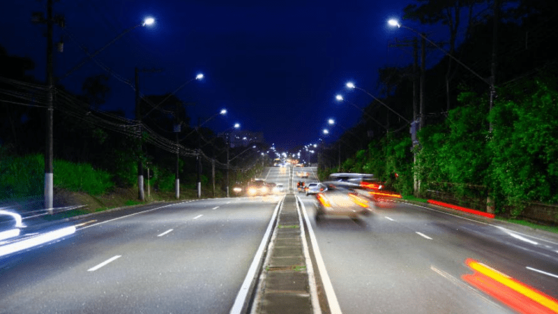 Prefeitura da Serra realiza melhorias na iluminação pública