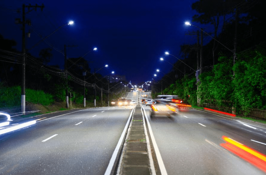 Prefeitura da Serra realiza melhorias na iluminação pública