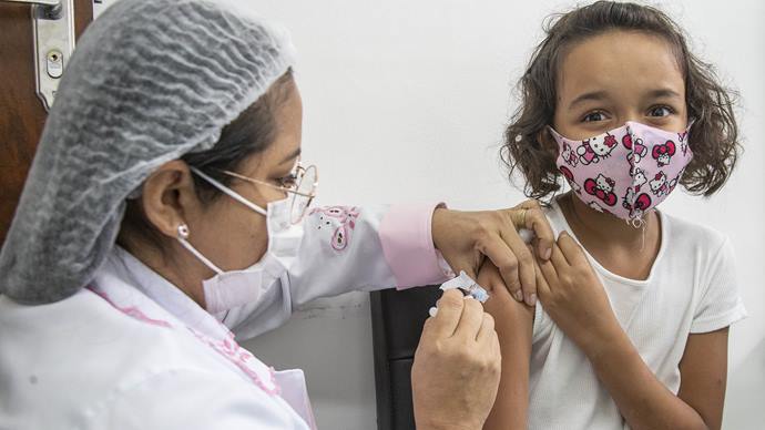 Serra abre vacinação para crianças de 3 a 5 anos contra a covid-19
