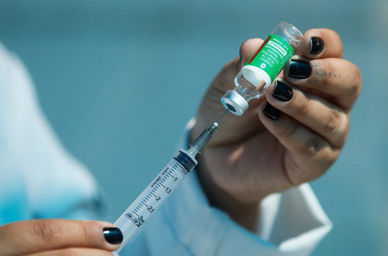 Serra libera novas doses de vacinas contra a Covid-19