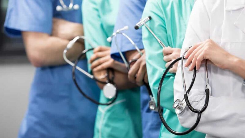 Serra abre processo seletivo para a contratação de médicos