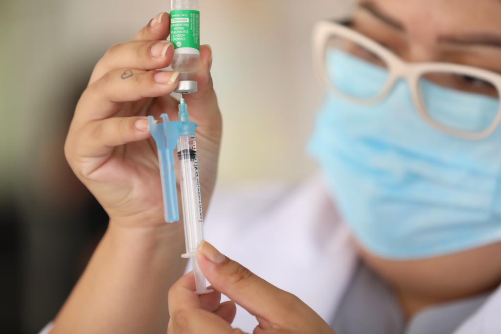 Serra abre novo agendamento para vacinação nesta terça (03)