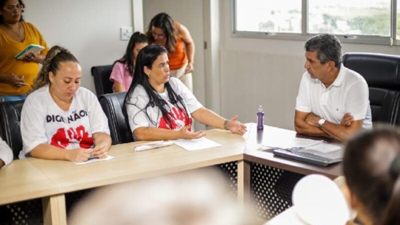 Mães de alunos são recebidas por Sergio Vidigal para dialogar sobre segurança nas escolas