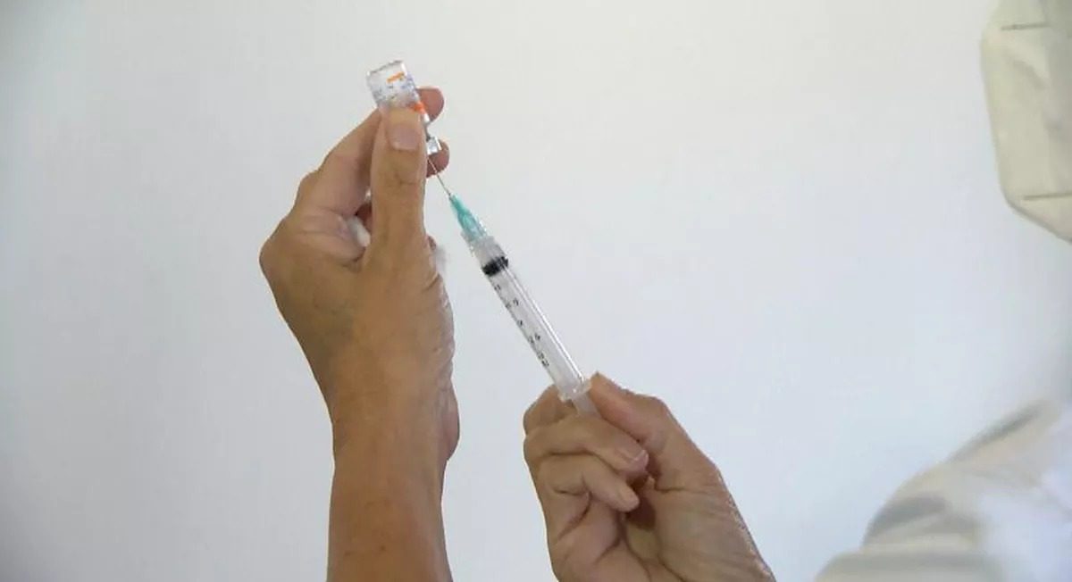 Vacinação sem agendamento ficará suspensa no próximo sábado (27) e domingo (28)