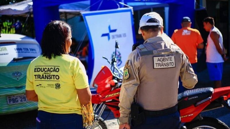 Ação educativa aborda cerca de 90 motociclista na Serra