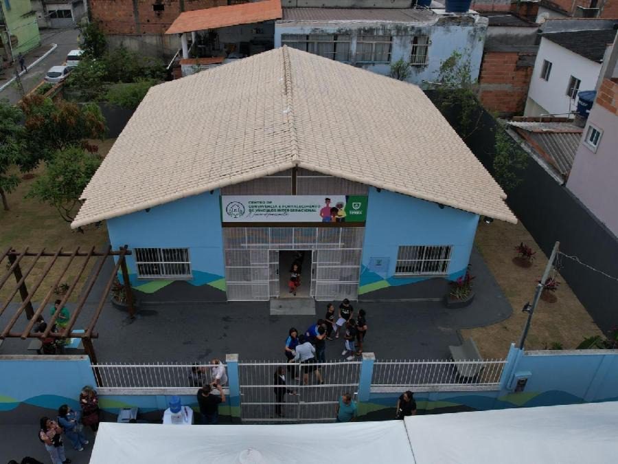 Serra inaugura 1° Centro de Convivência e Fortalecimento de Vínculos Intergeracional no bairro Novo Horizonte