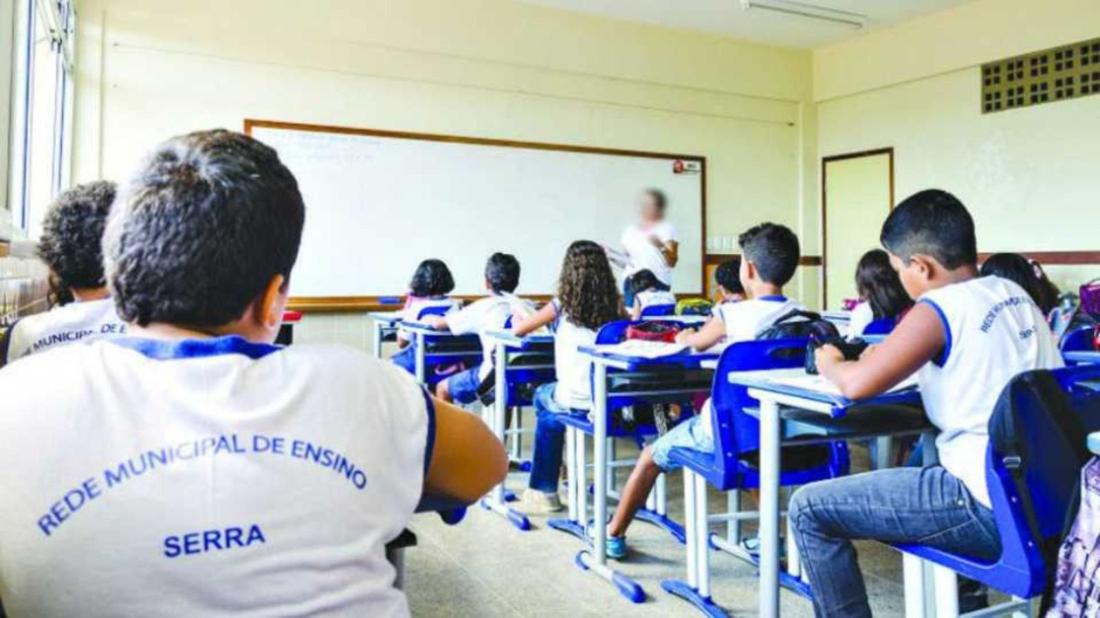 Concurso Público: Serra oferece 800 vagas para professores com salário de R$ 4 mil