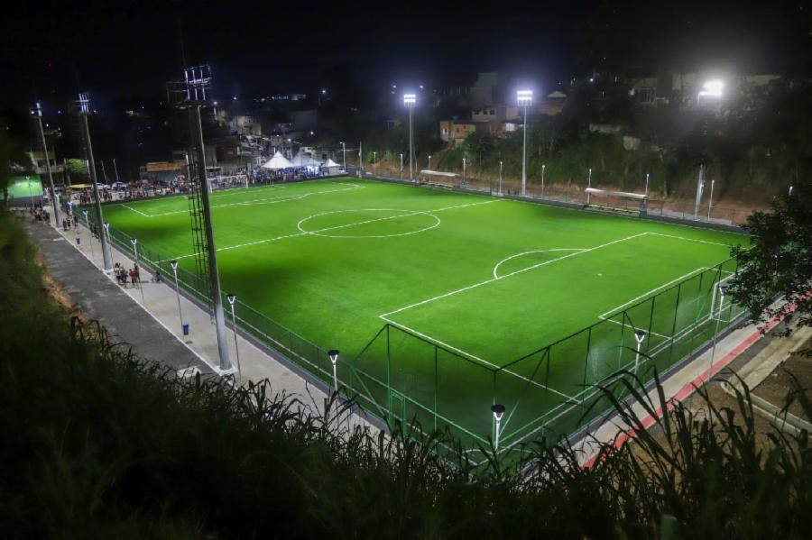 Prefeitura inaugura novo campo de futebol de Eldorado