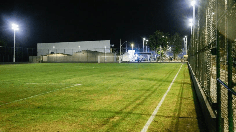 Planalto Serrano inaugura campo de futebol com sistema moderno de irrigação