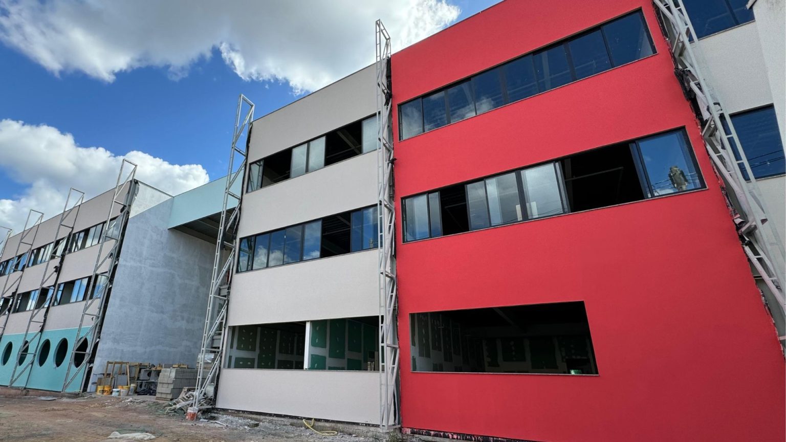 Após 12 Anos, Escola Aristóbulo Barbosa Leão Tem Data de Inauguração na Serra